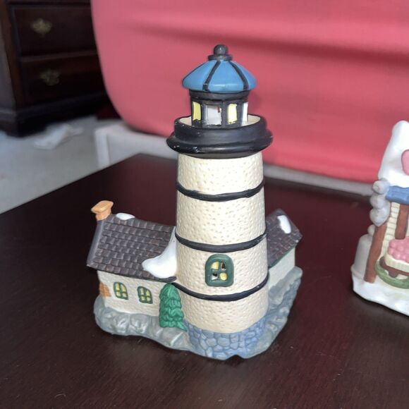 3 Piece Christmas Village Pieces 5/6 Inches Post Office Lighthouse Apple Vendor - Picture 3 of 13